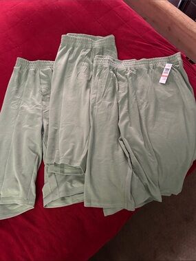 3 Pair Hue Sage Green Lounge Shorts